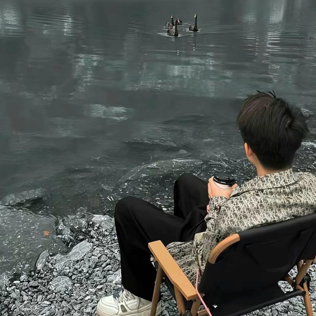 .      🤘🏻ལྷུན.བྷ