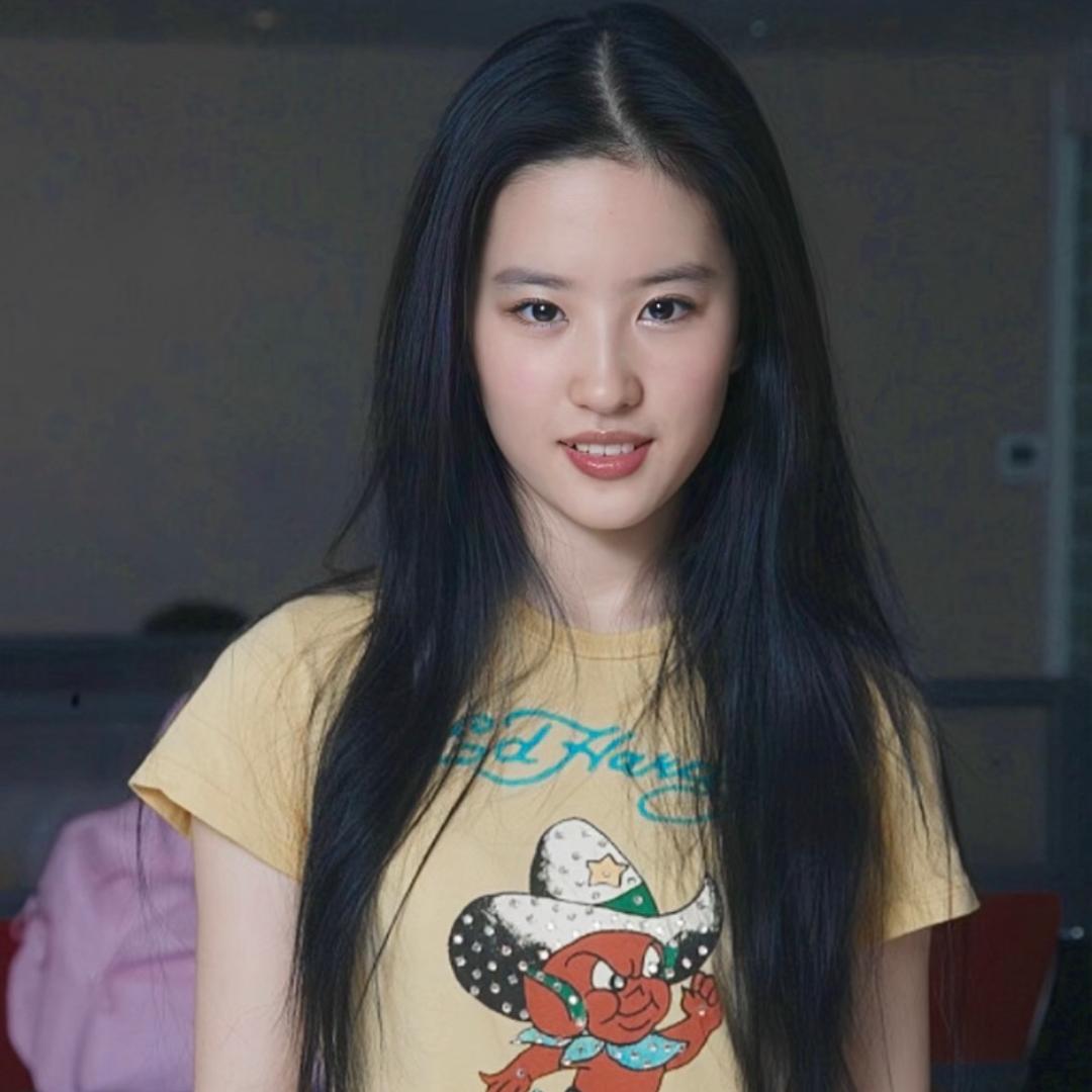 黄嘻嘻^_^