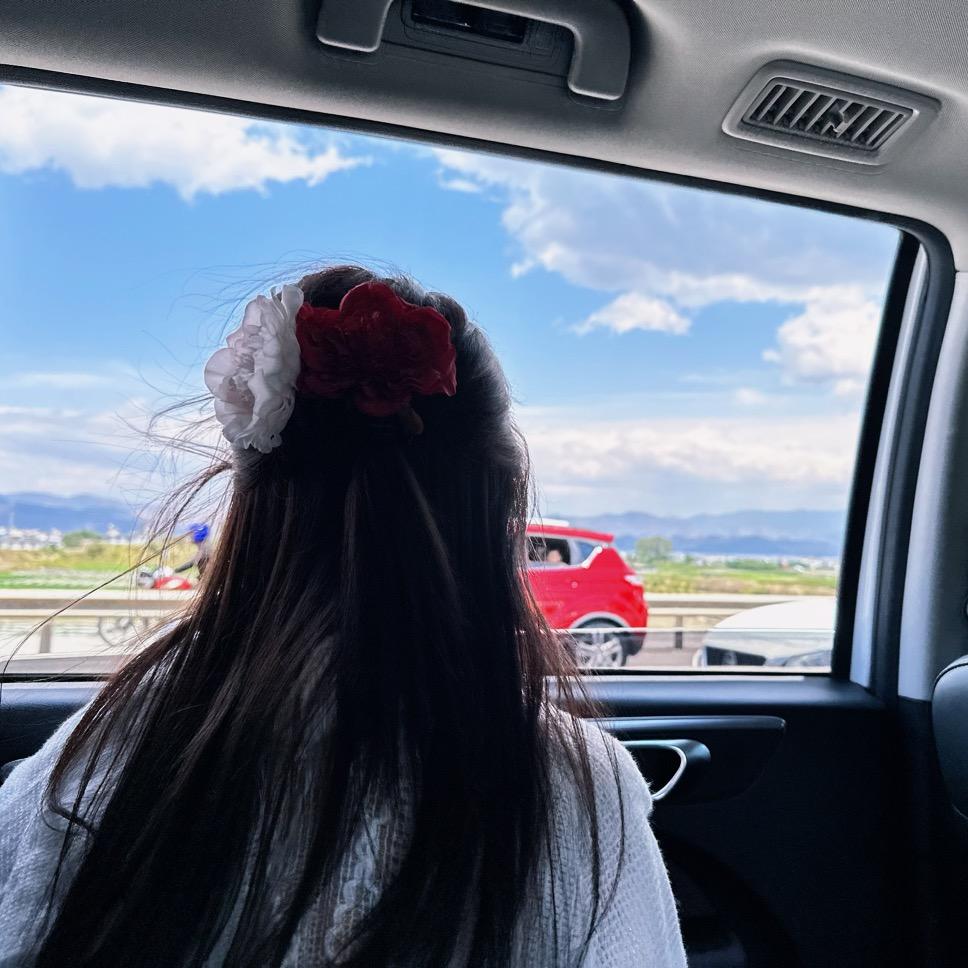 大眼萌妹李荣浩