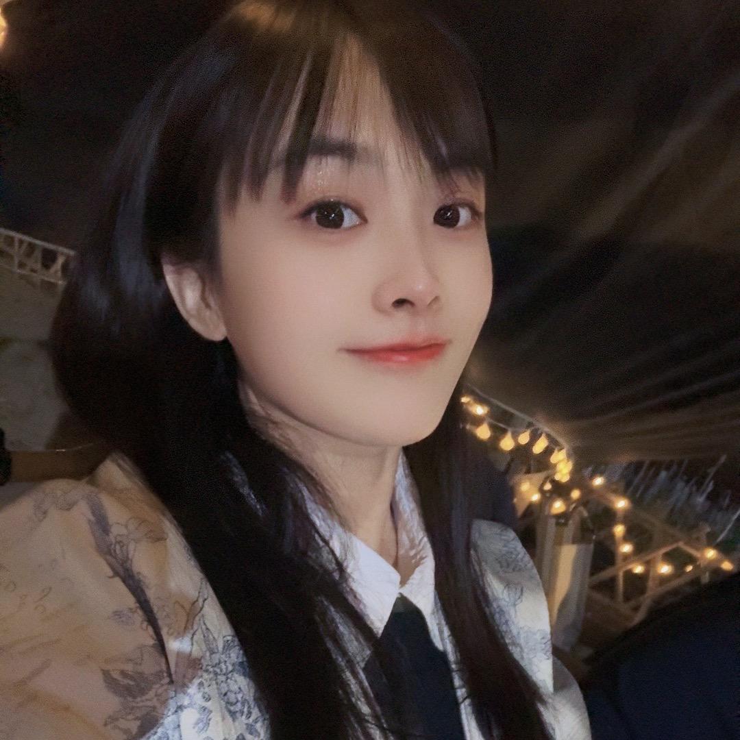 笑笑12676