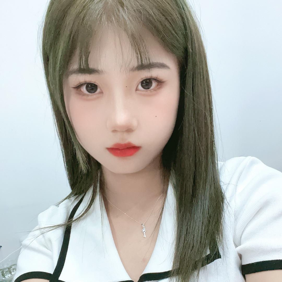 李彤彤