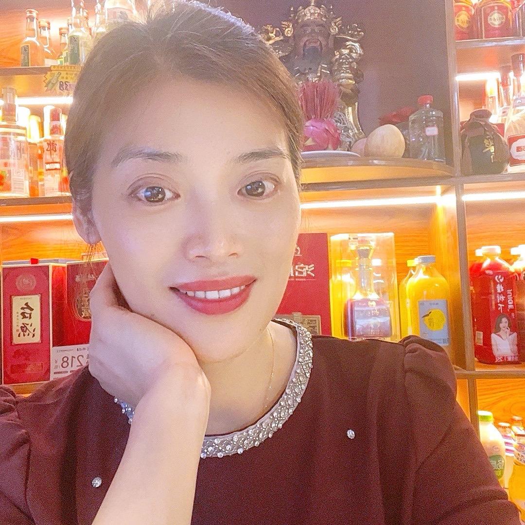 东营川菜馆 何姐