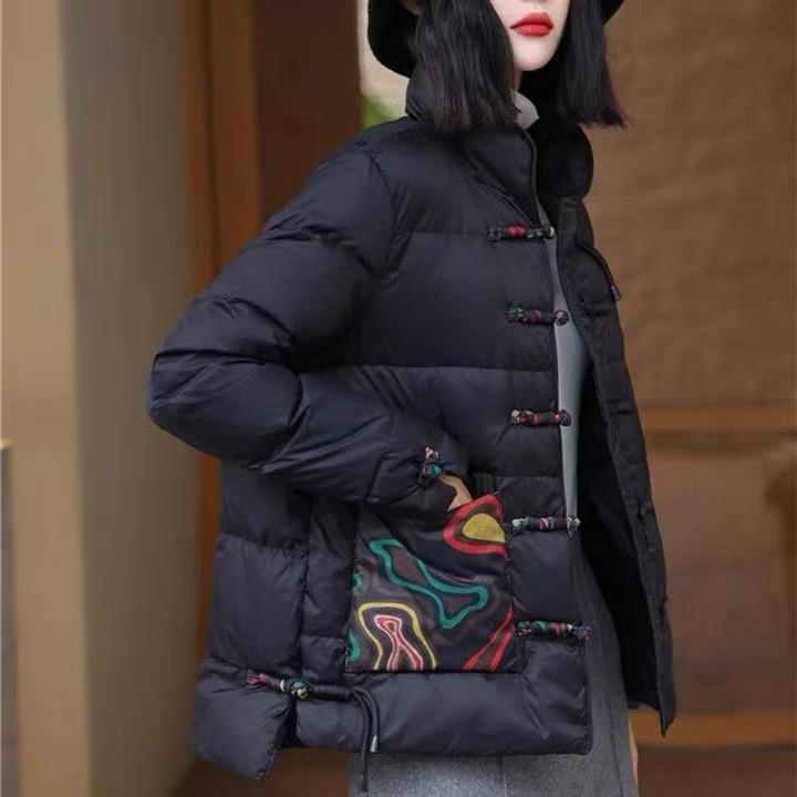 臻心羽绒服工厂店