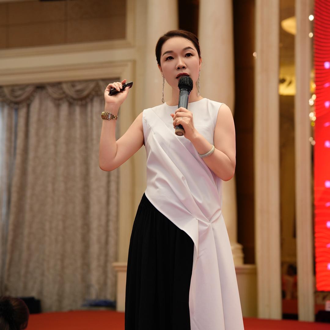 吴飞燕聊美业