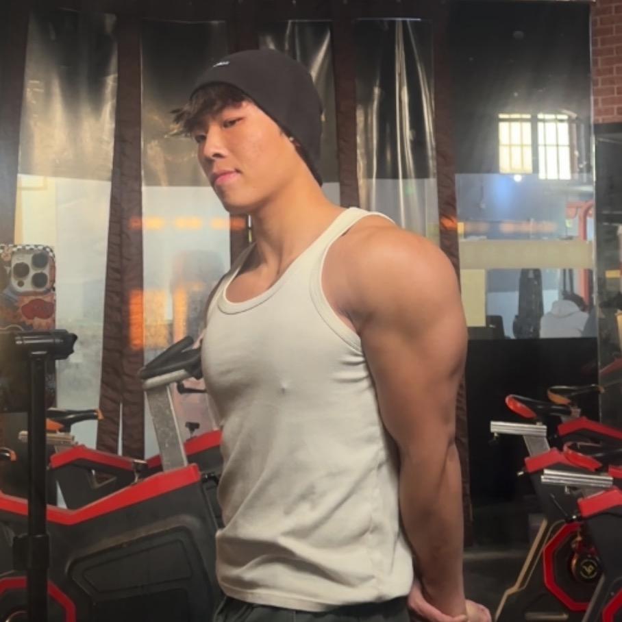 top1 駿*健身日常