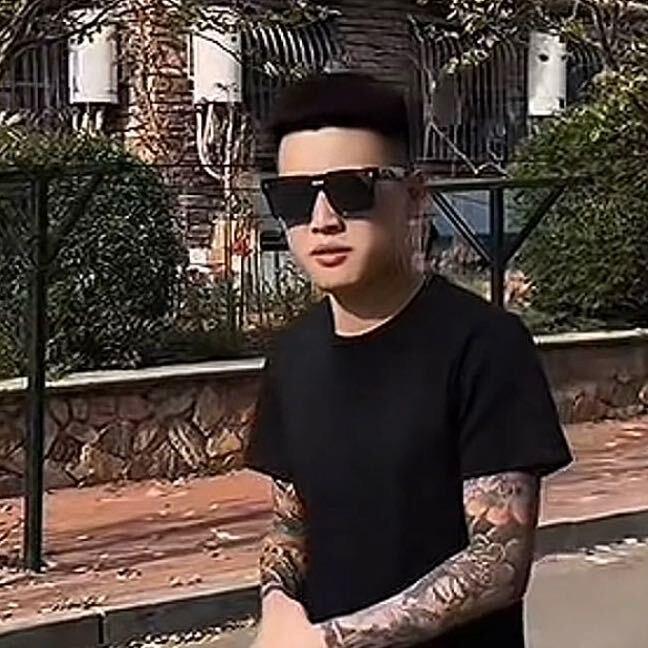 彩虹🌈🌈18楼男神