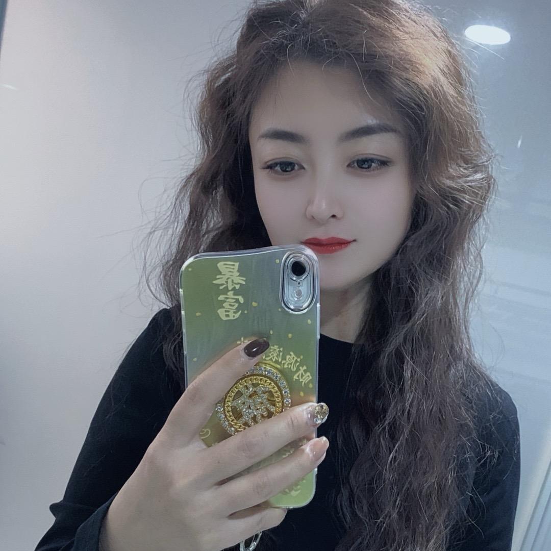 小V