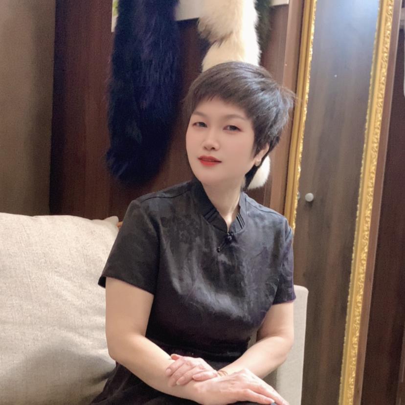 爱珠皮草服饰店(汉城酒店一楼海宁皮草)