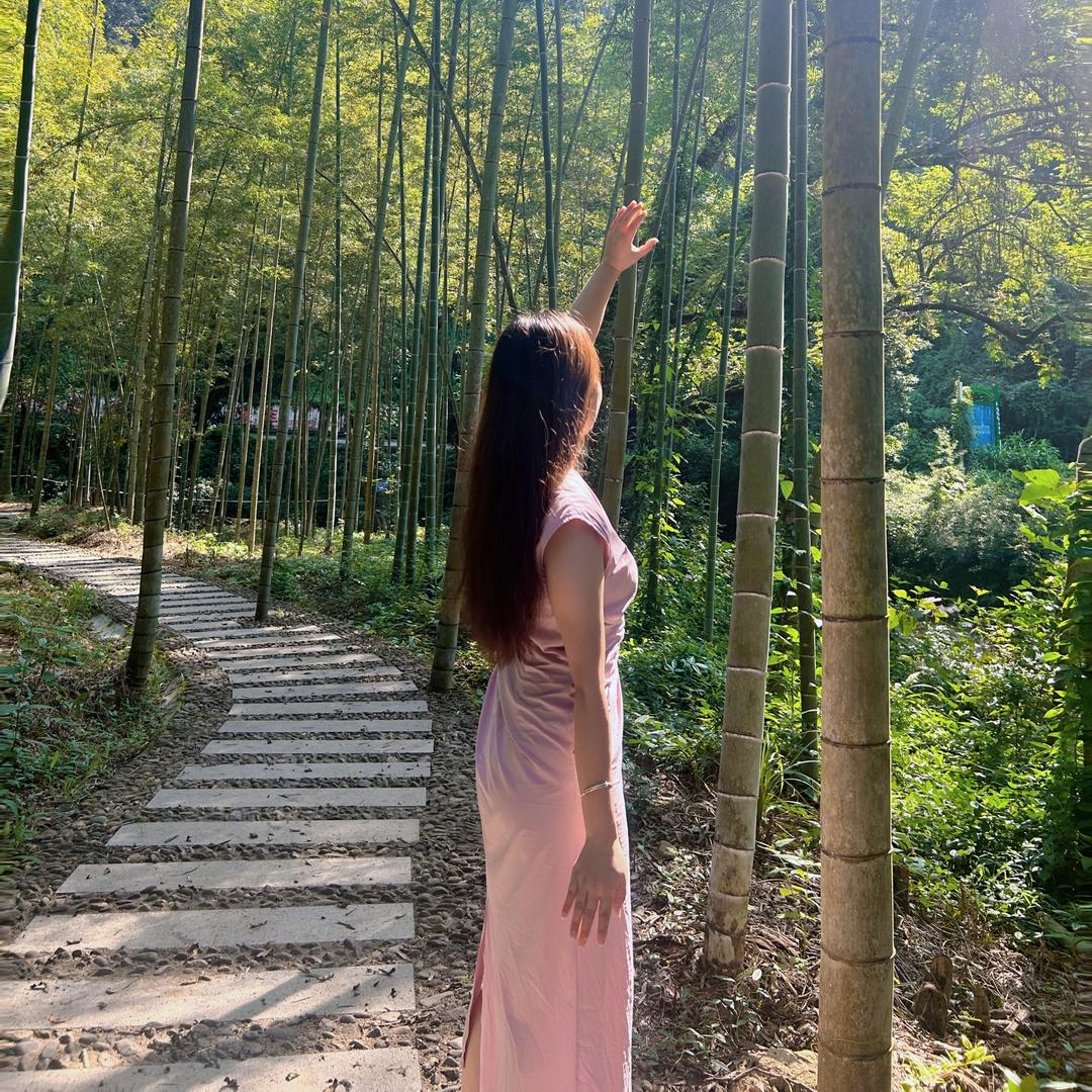 我心在海对面。