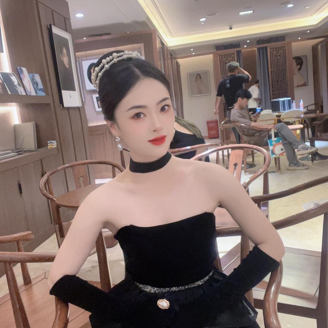 冠县甜予礼服饰服装店