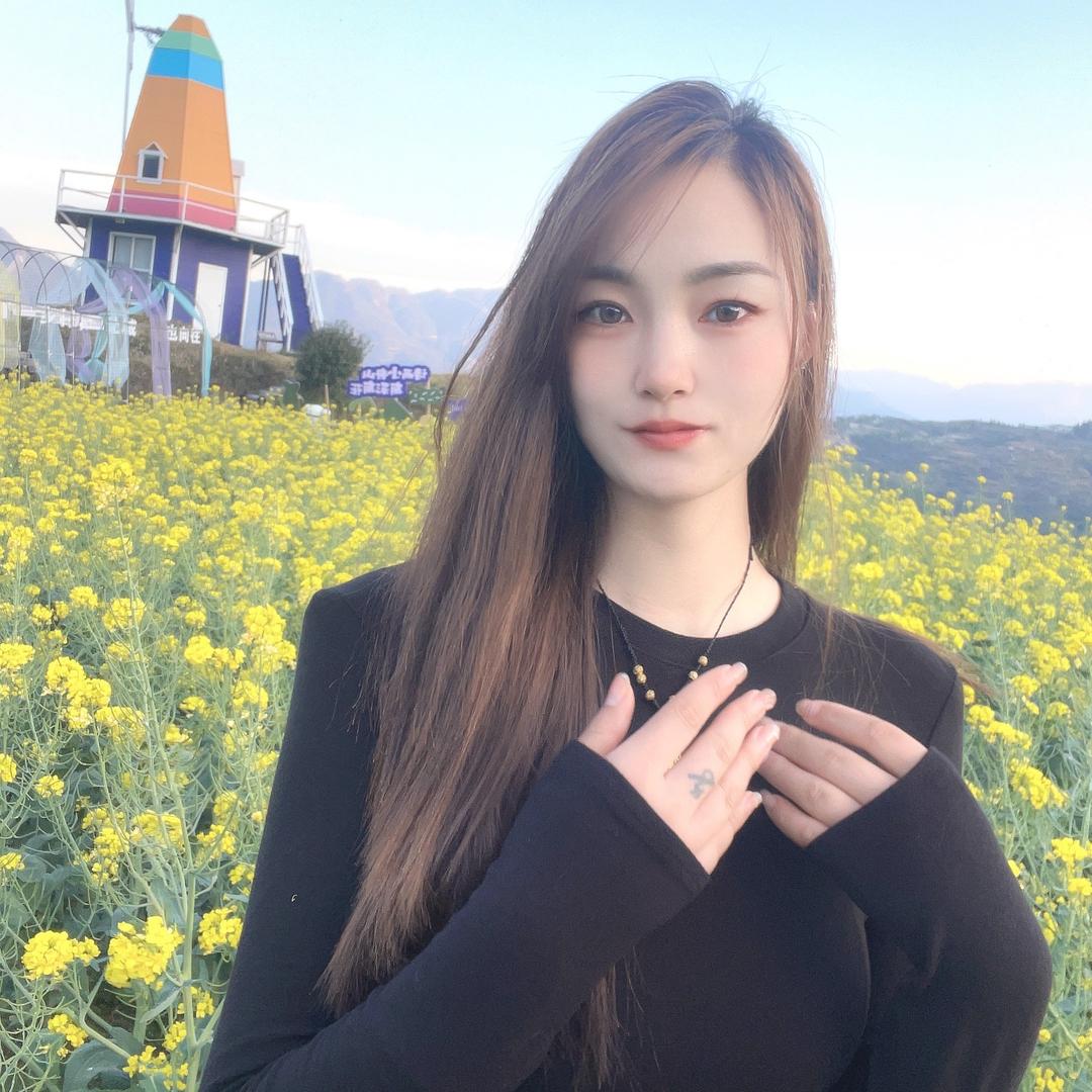 瑞瑞.（孕中期）