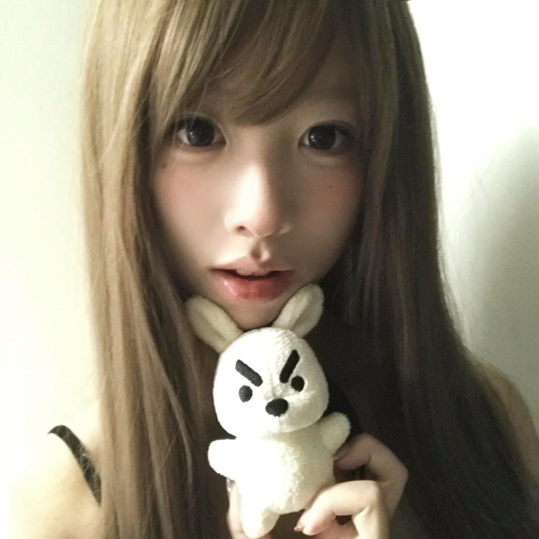 可是我还是会偶尔想起我们之间的事