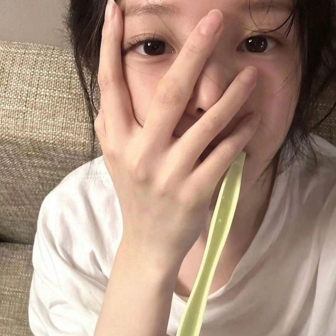 影影无语了
