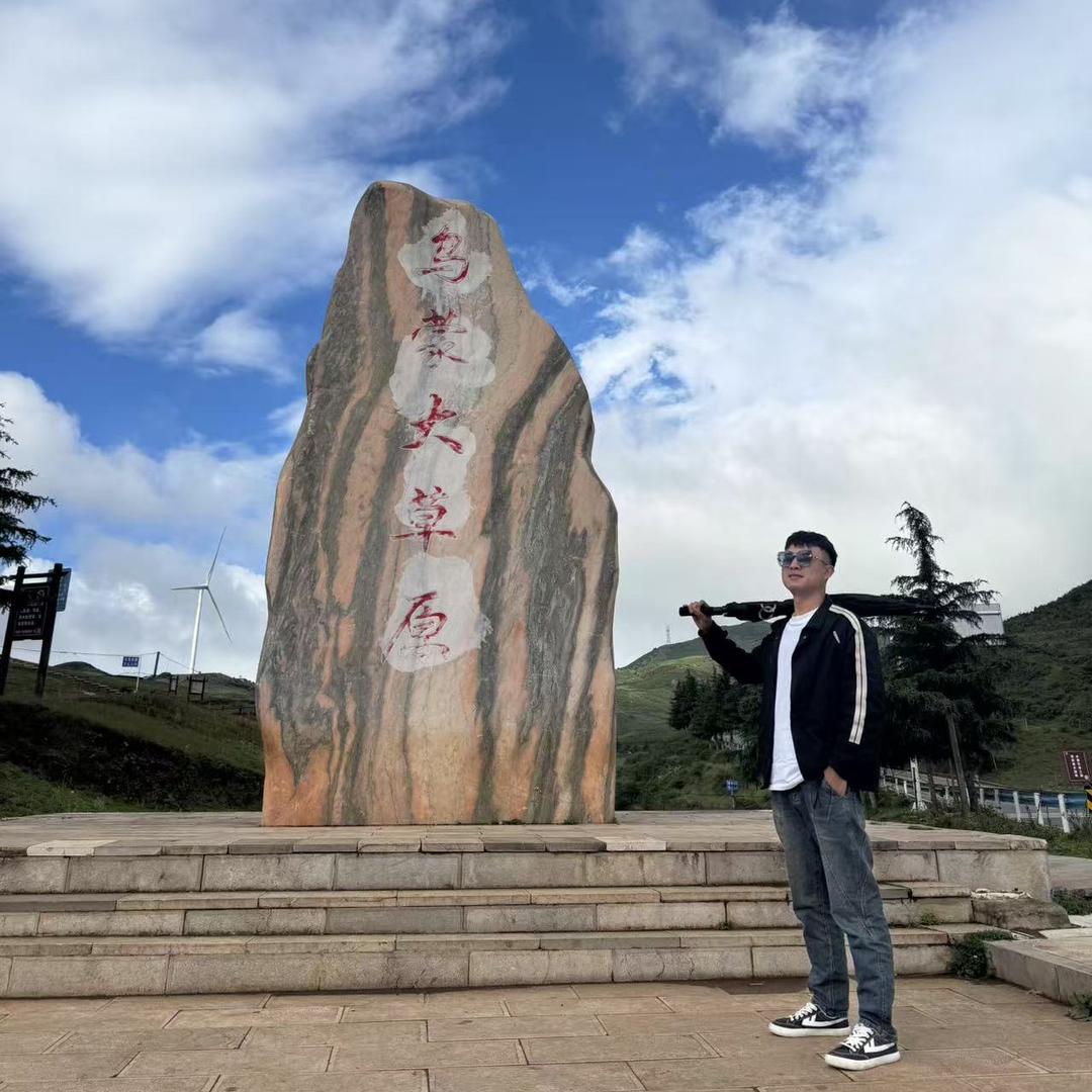 卖挂车小何呀