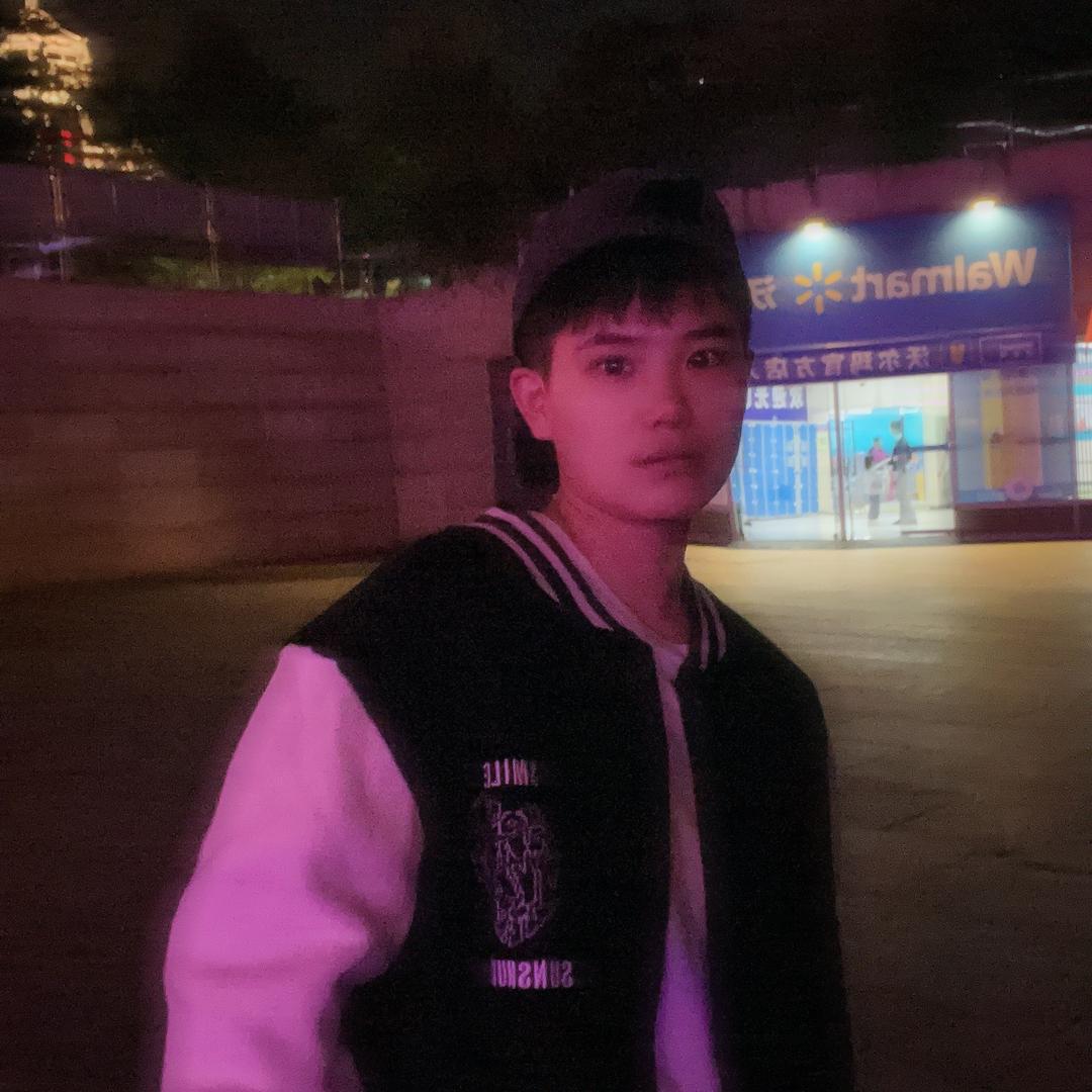 小湯同学五分钟没吃饭