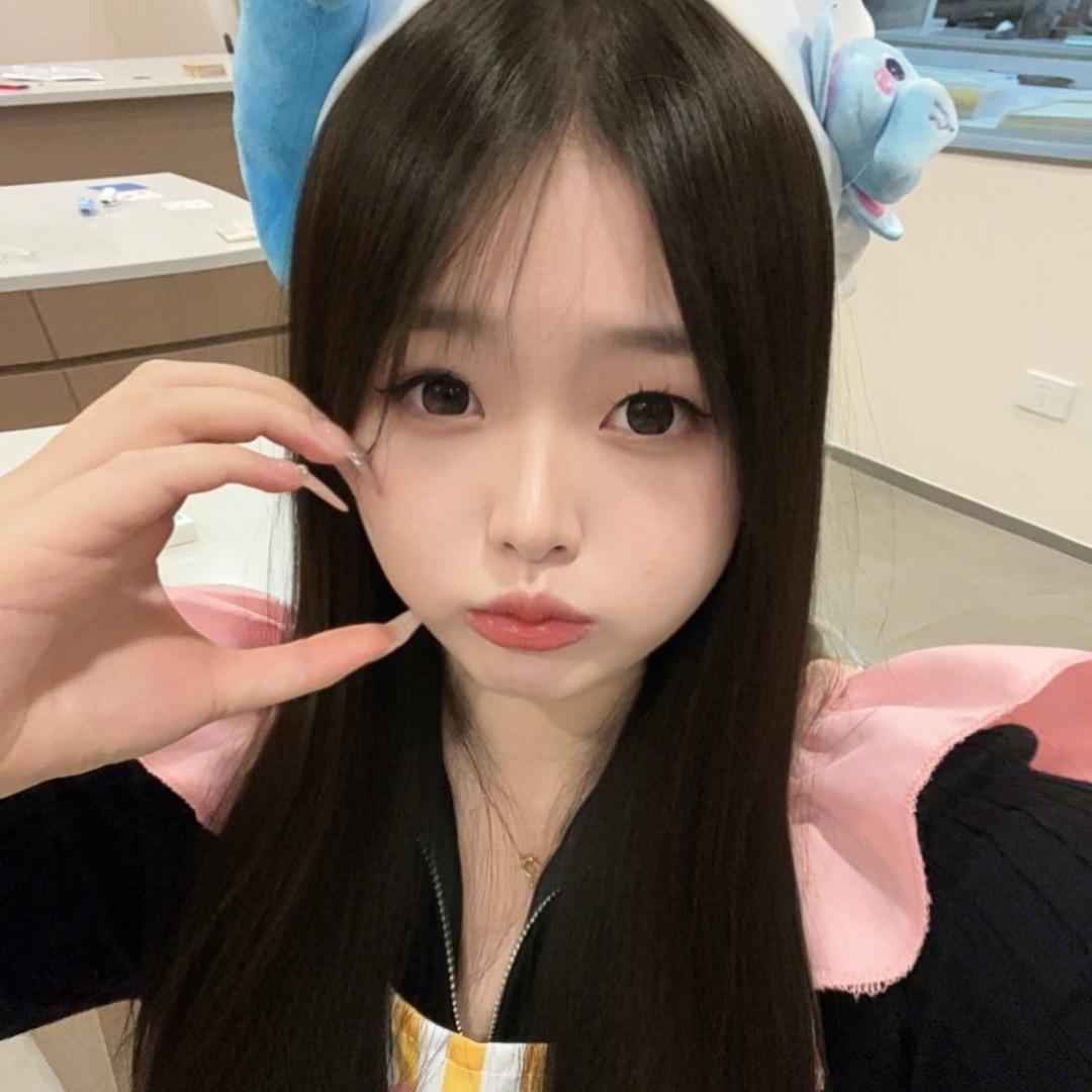 Y..