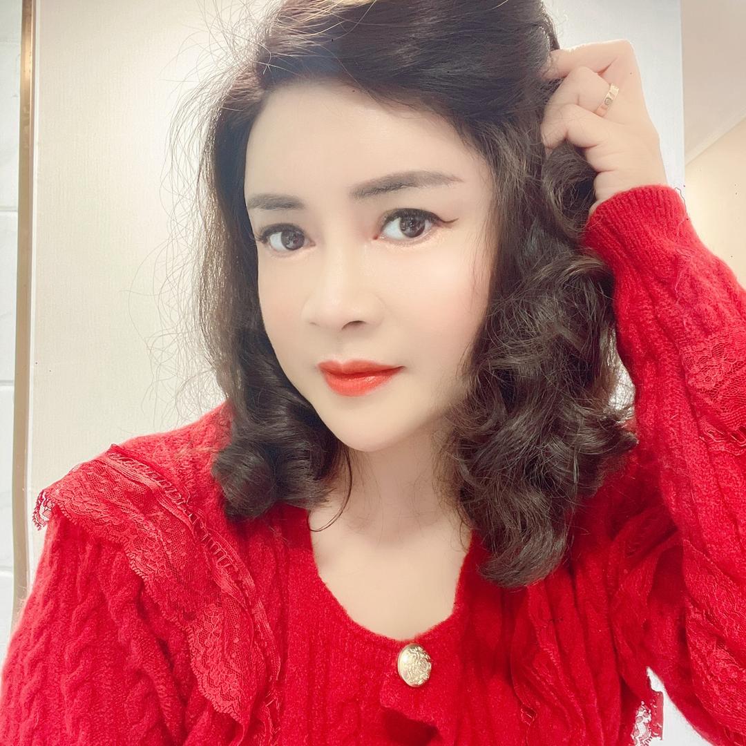 玫瑰姐姐天蝎座