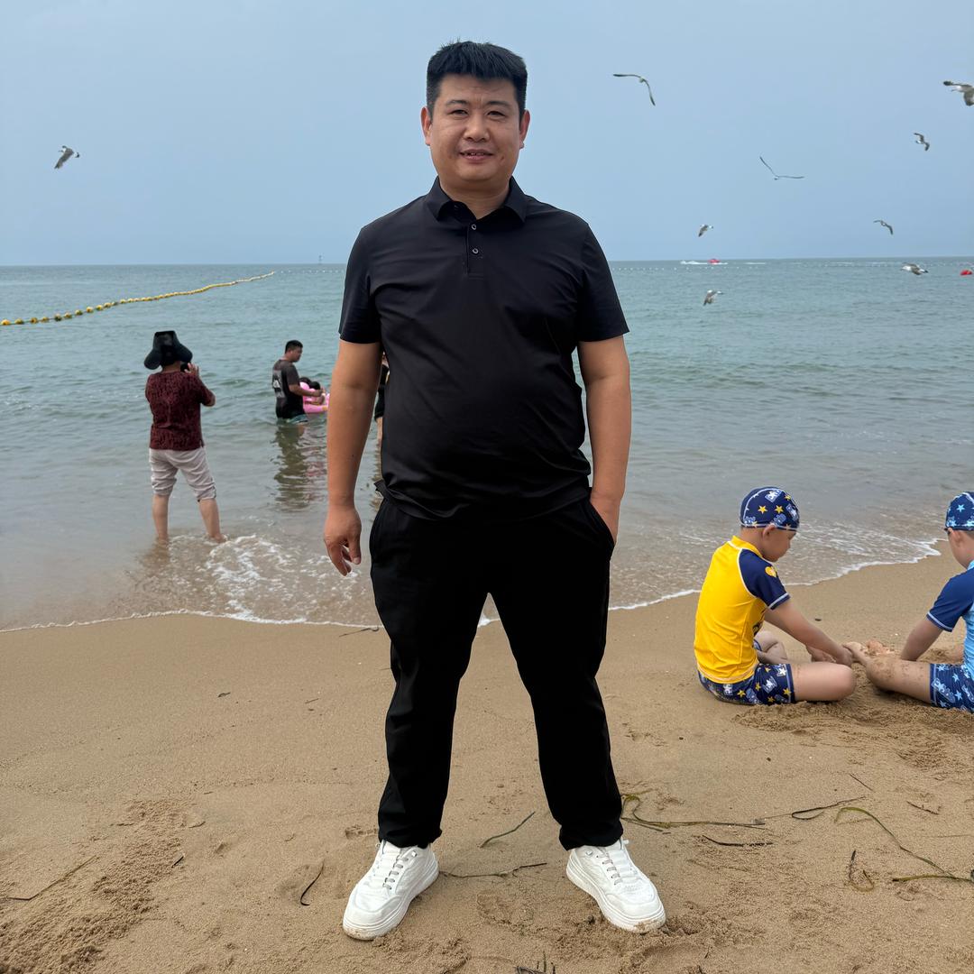 坤哥头像