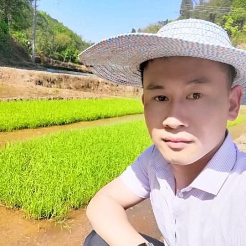 边城友哥（老酒爱好者）