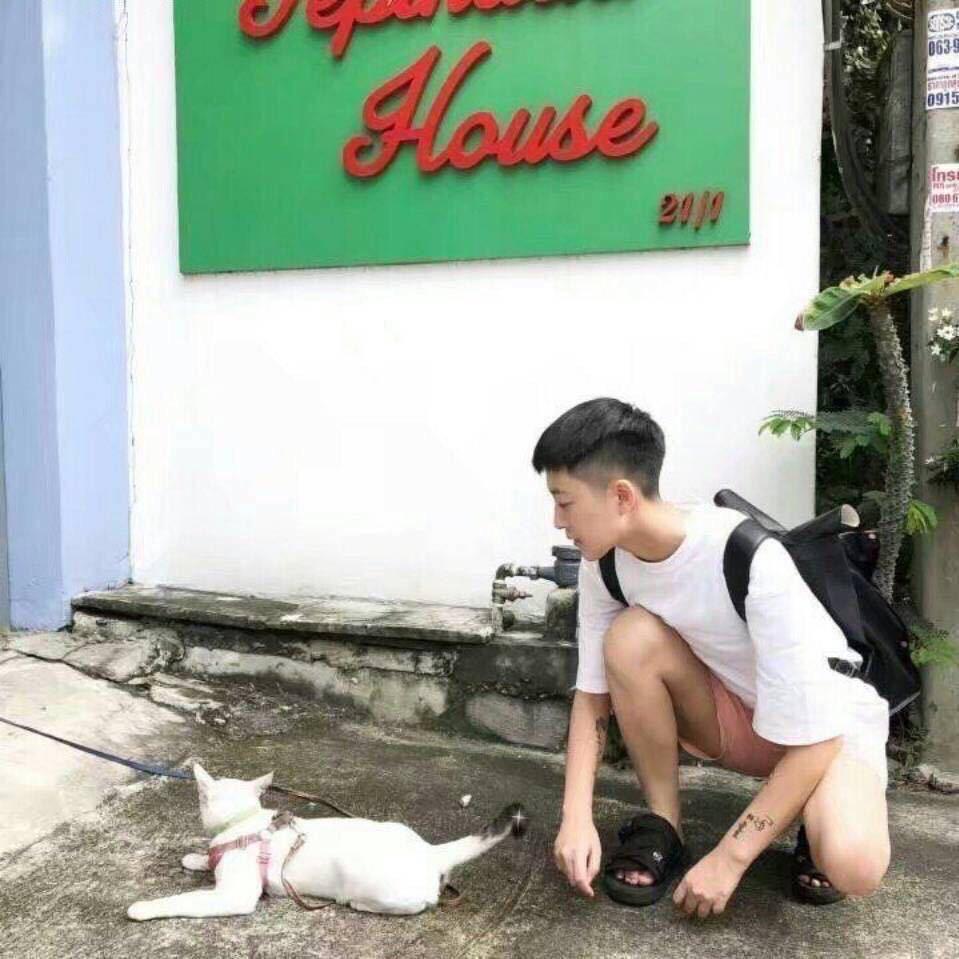 黄山皇后酒吧辉少