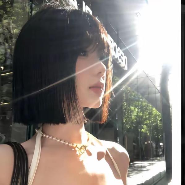Queen_lll