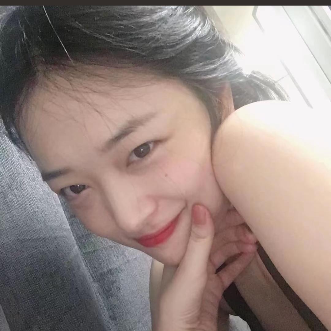 李亦荌🦄