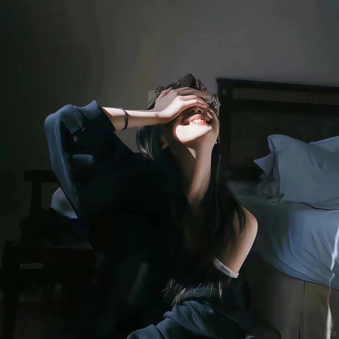 嘻嘻⸝⸝ ᷇࿀ ᷆⸝⸝