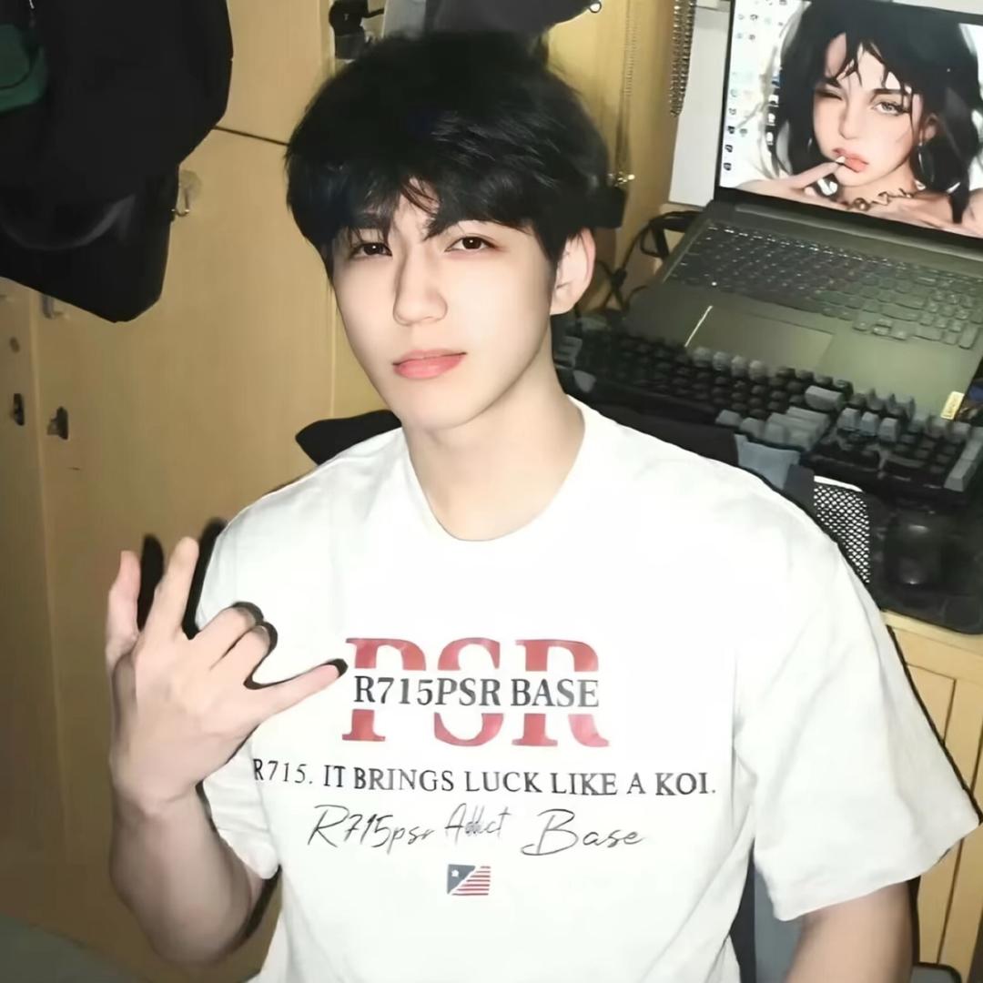 4 u