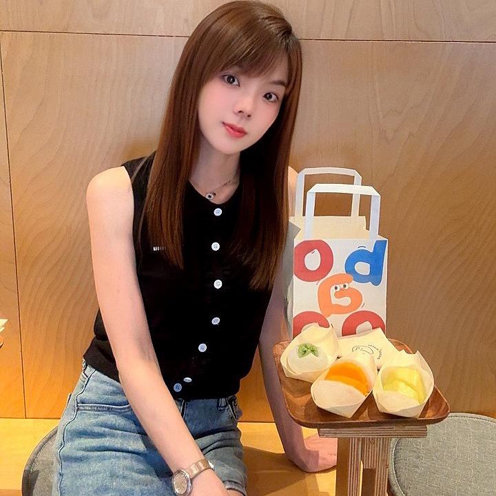 叮小姐吃喝玩乐