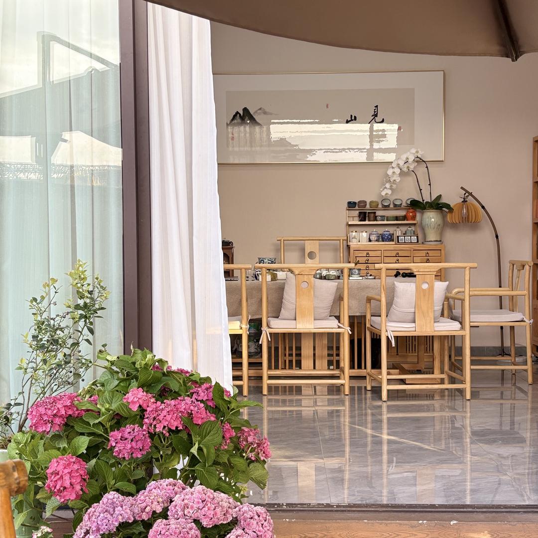 闲来无事茶馆(瑞丽古城店)