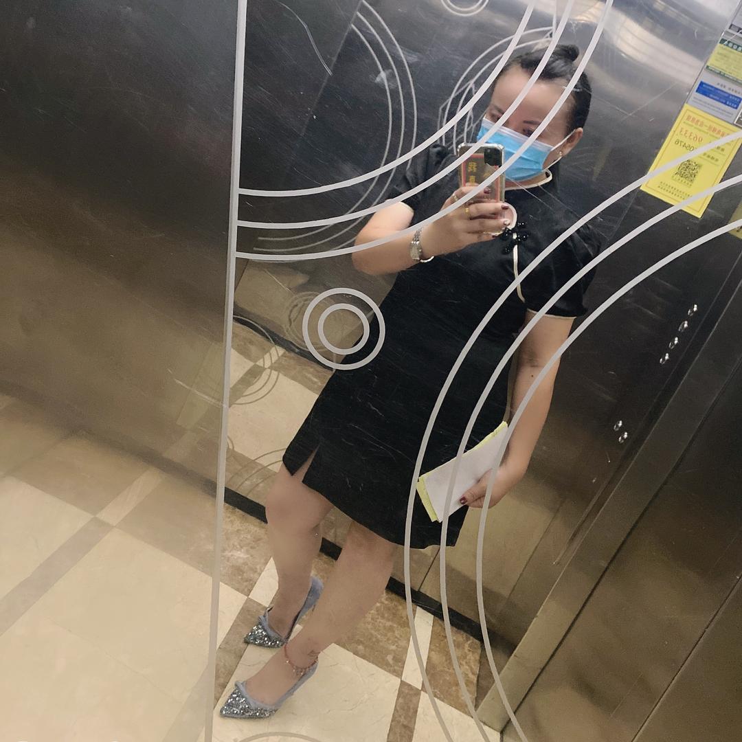 摇摆姐家纺