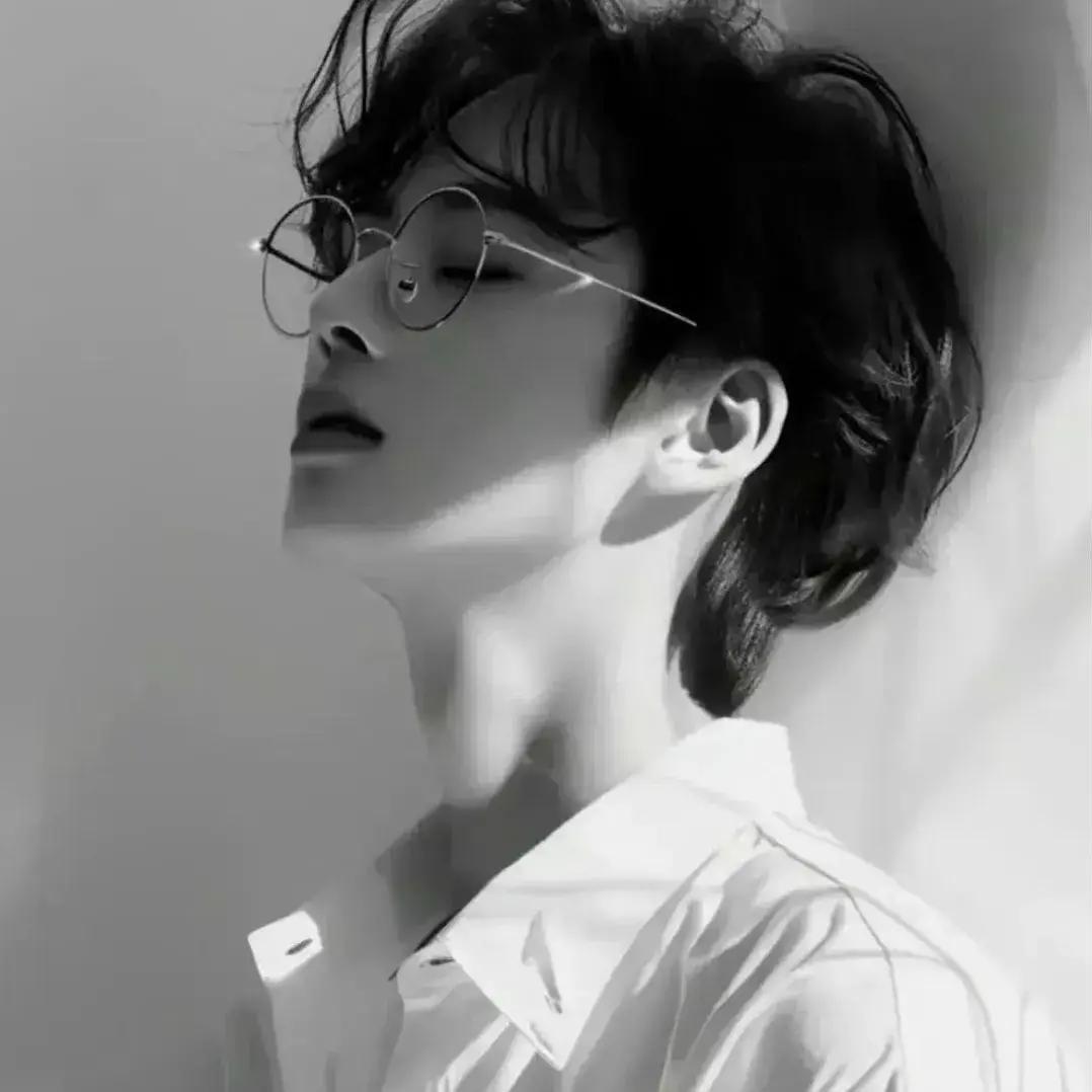 韩俹丶💋