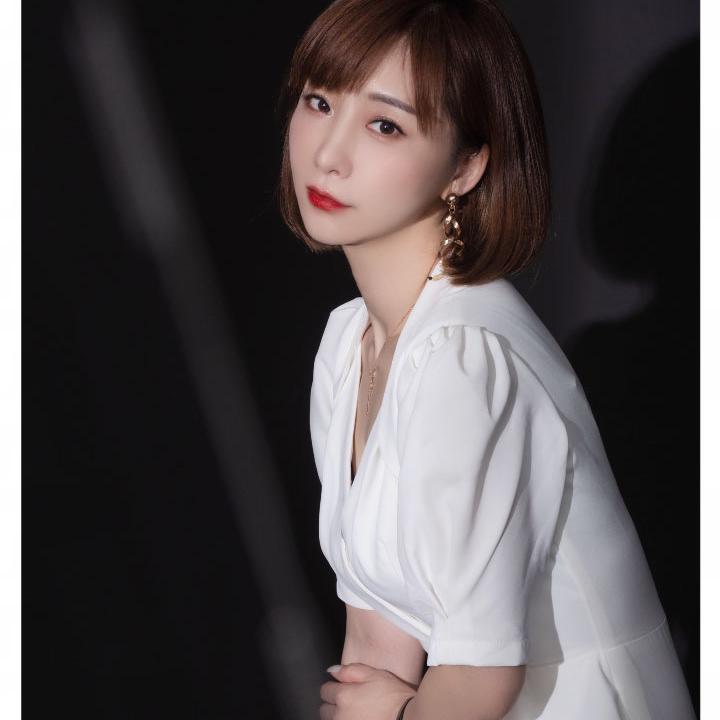 LaiLiLa昵雅女装定制