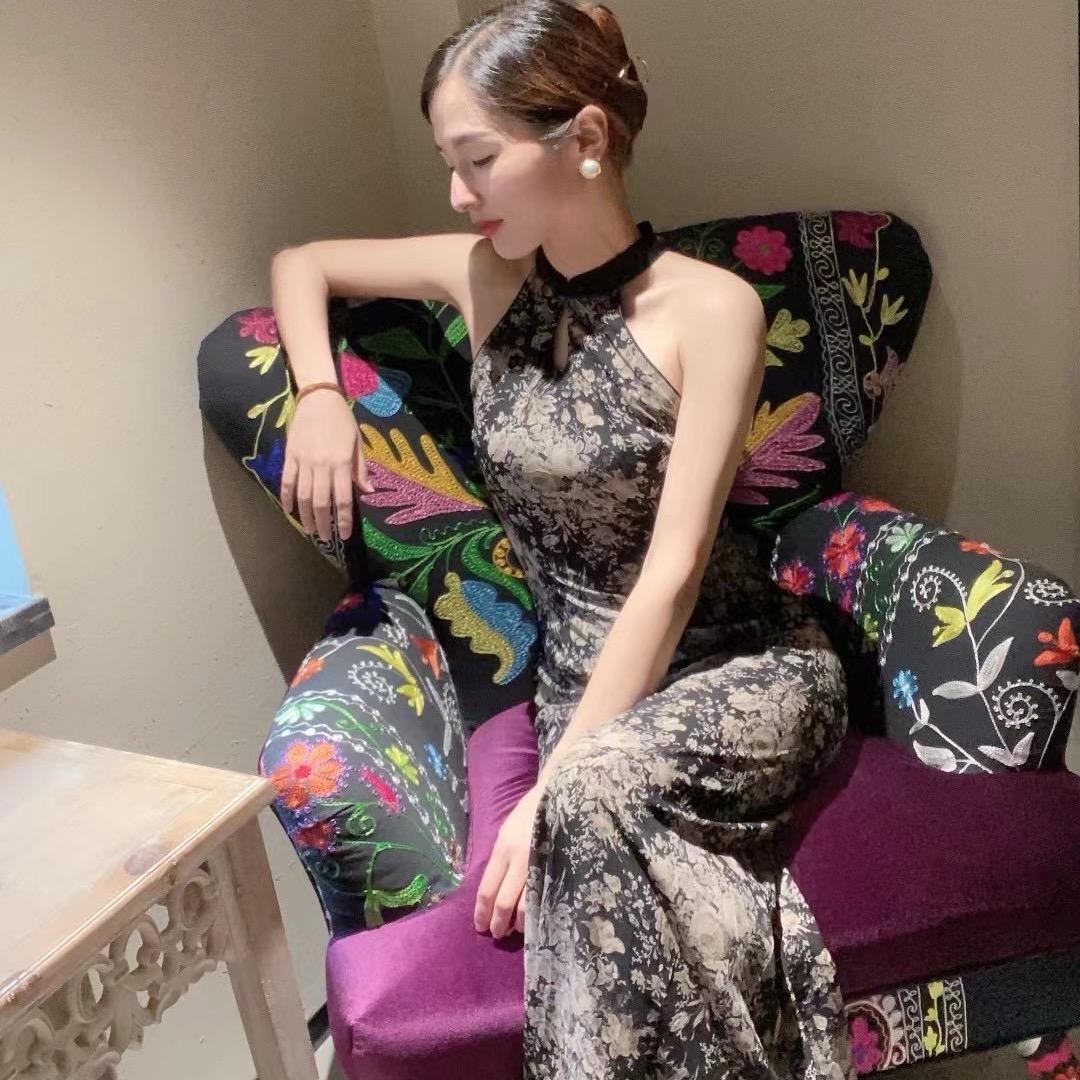 钰