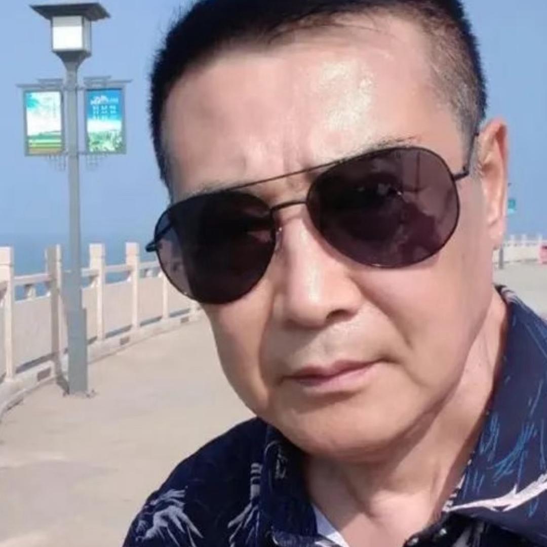 AAA建材批发王总爱玩抖音小游戏