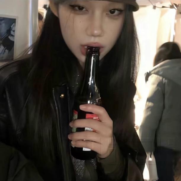 小Y.