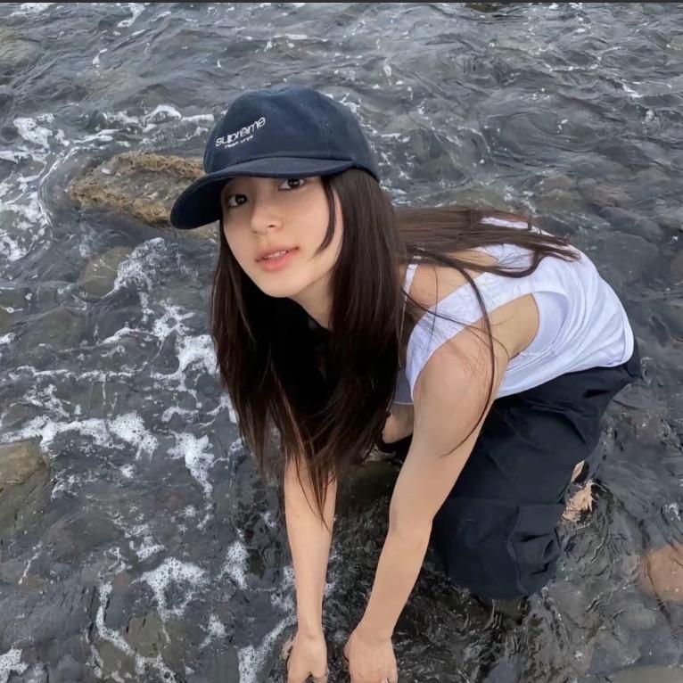 泡芙小姐.