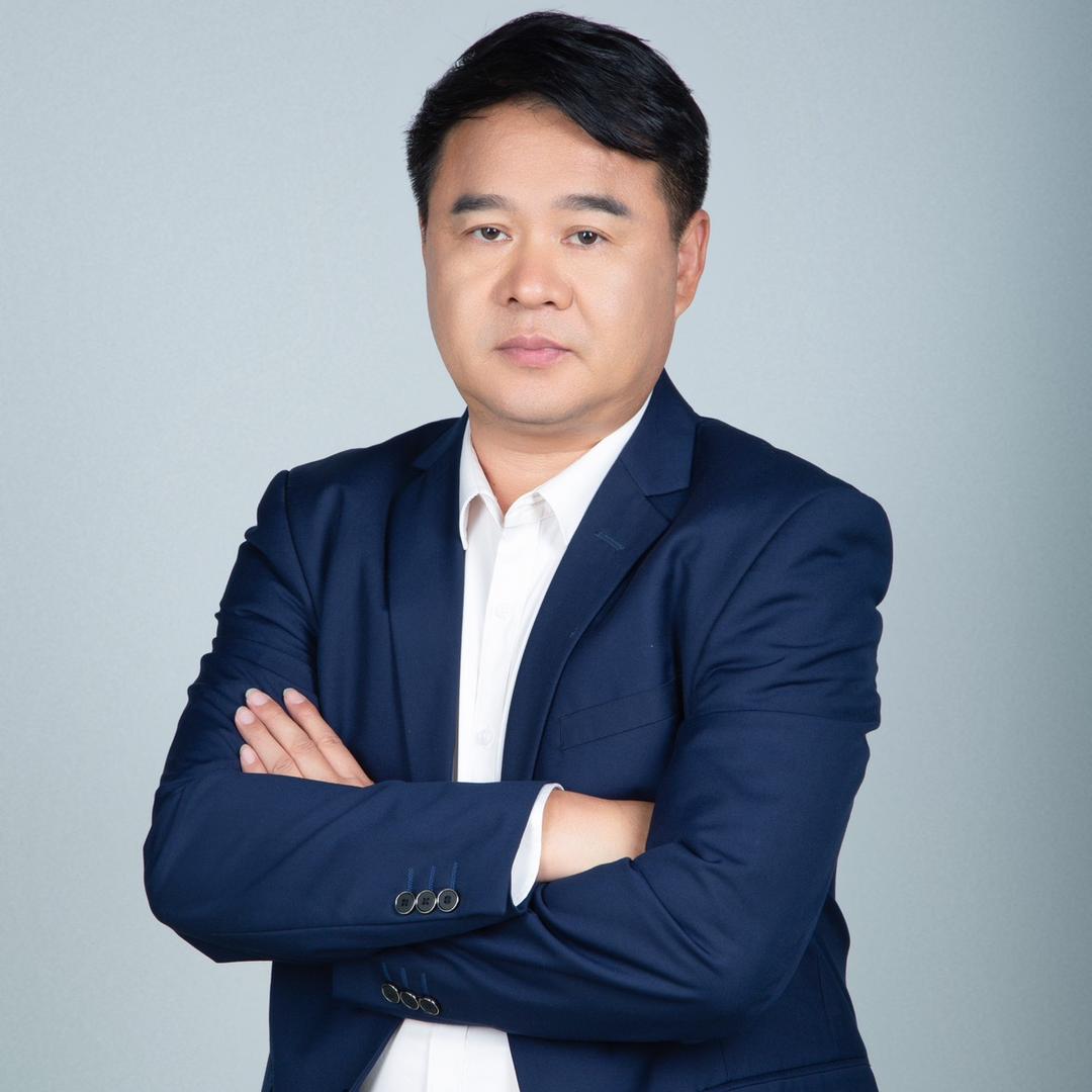 建别墅的老帅锅（小号）