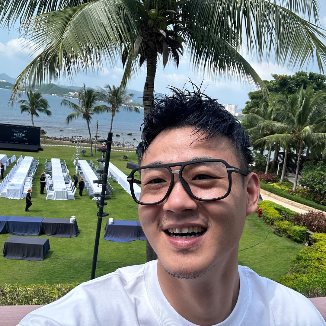 阿俊💇🏻‍♂️在上海