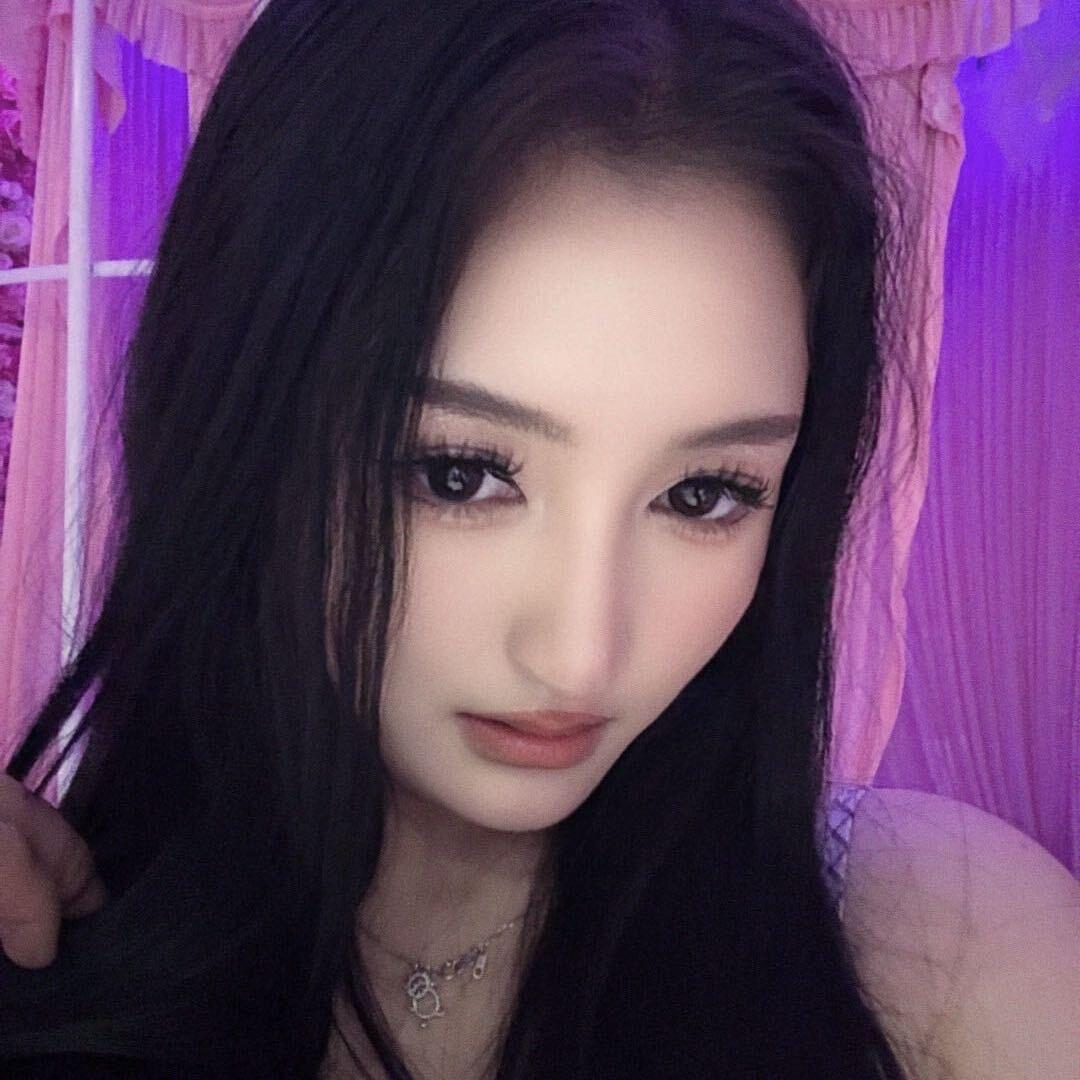 伊伊👗🛍️