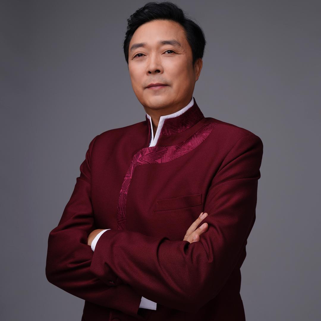 李 罡