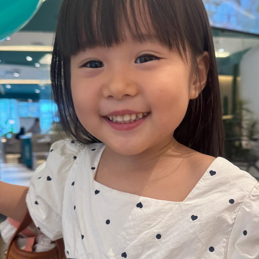 开心果满满的妈妈