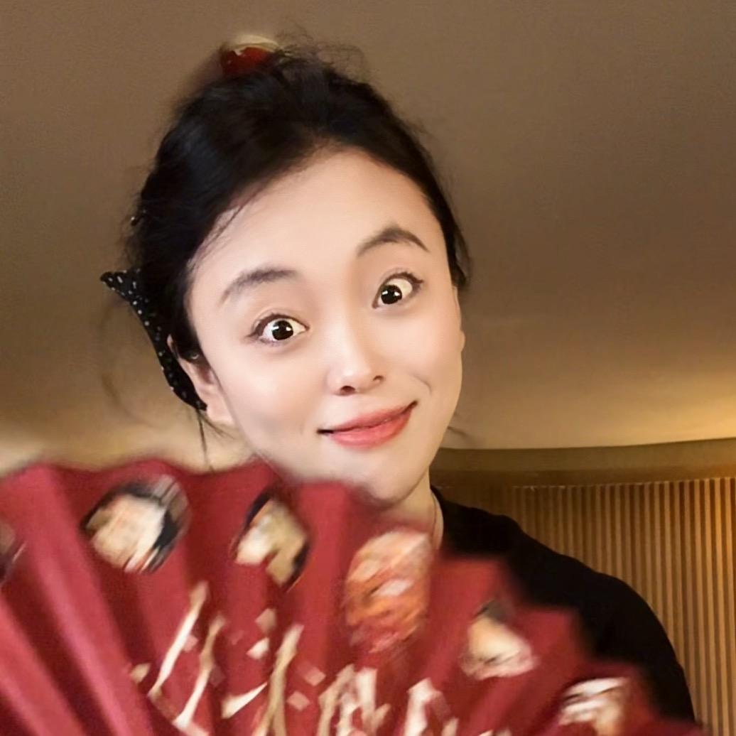刘嘚嘚。