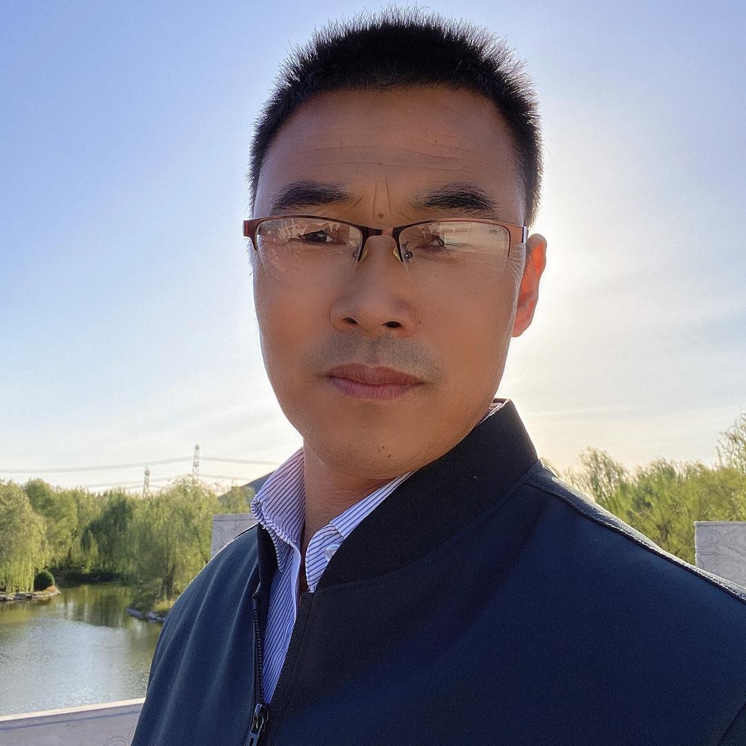 盖房的老阚