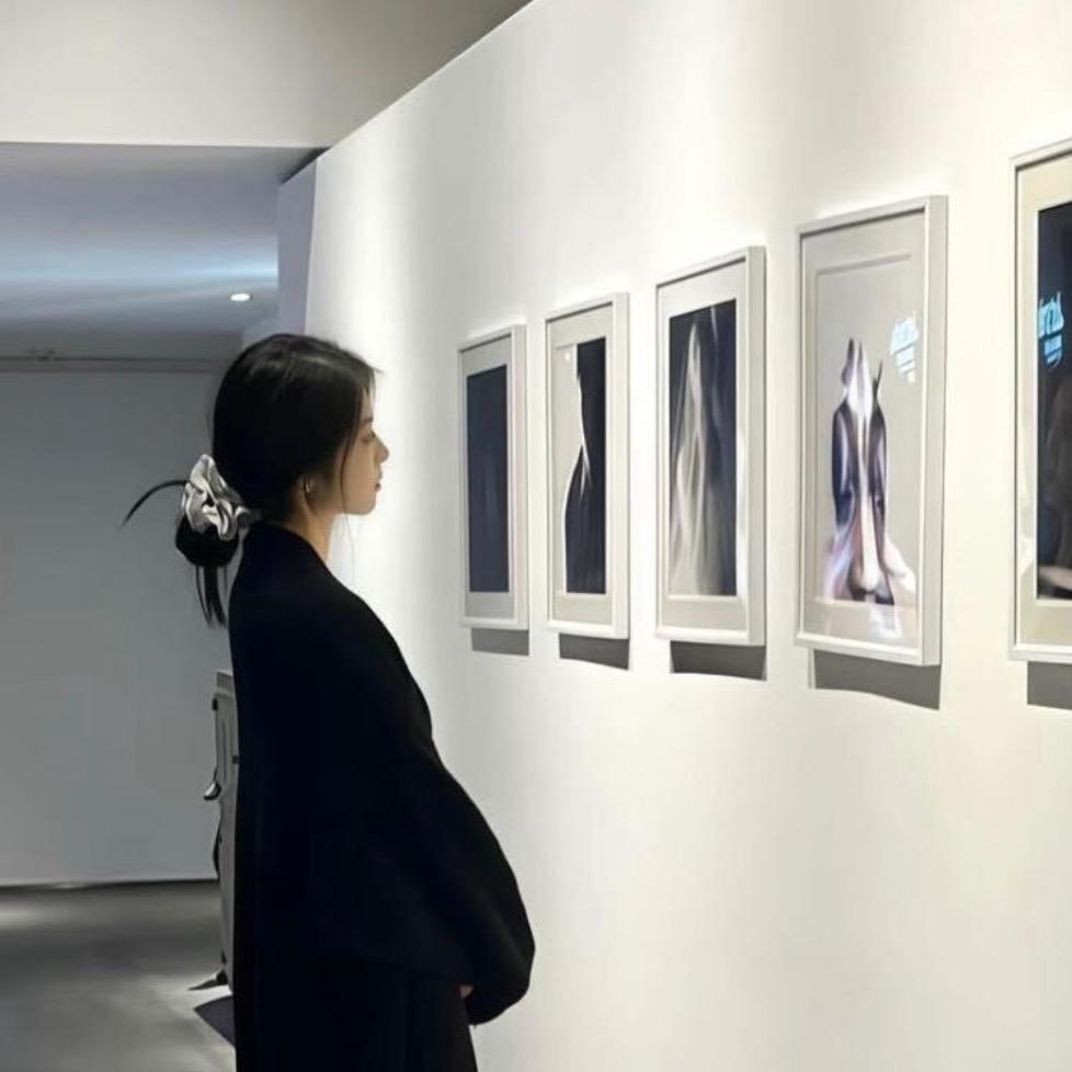 𝓯𝓻𝓮𝓬𝓴.