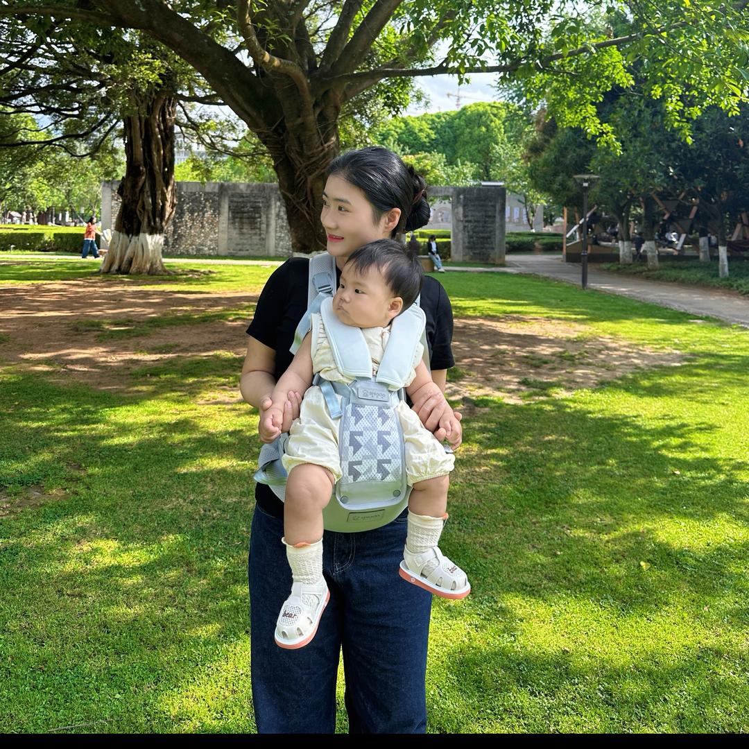 小小吴（哺乳期）