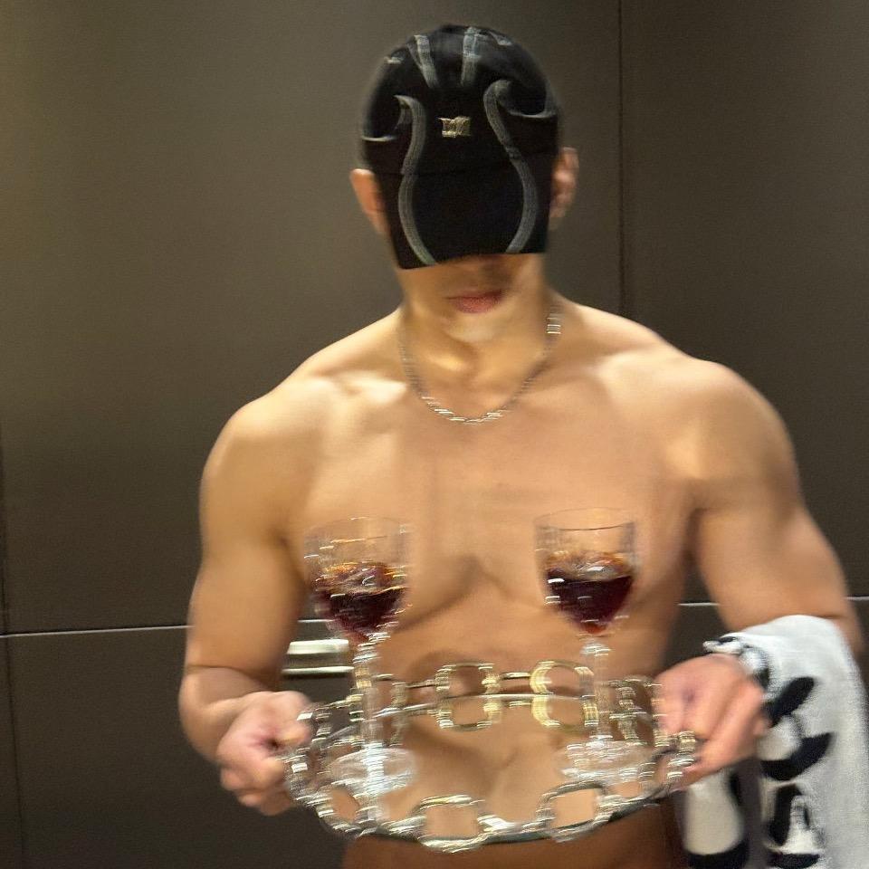 帅帅爱啃指甲盖儿⚡️