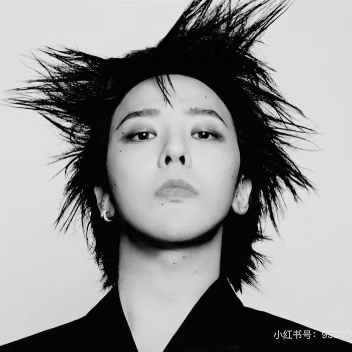 偶尔跑步的冯大哥🏃