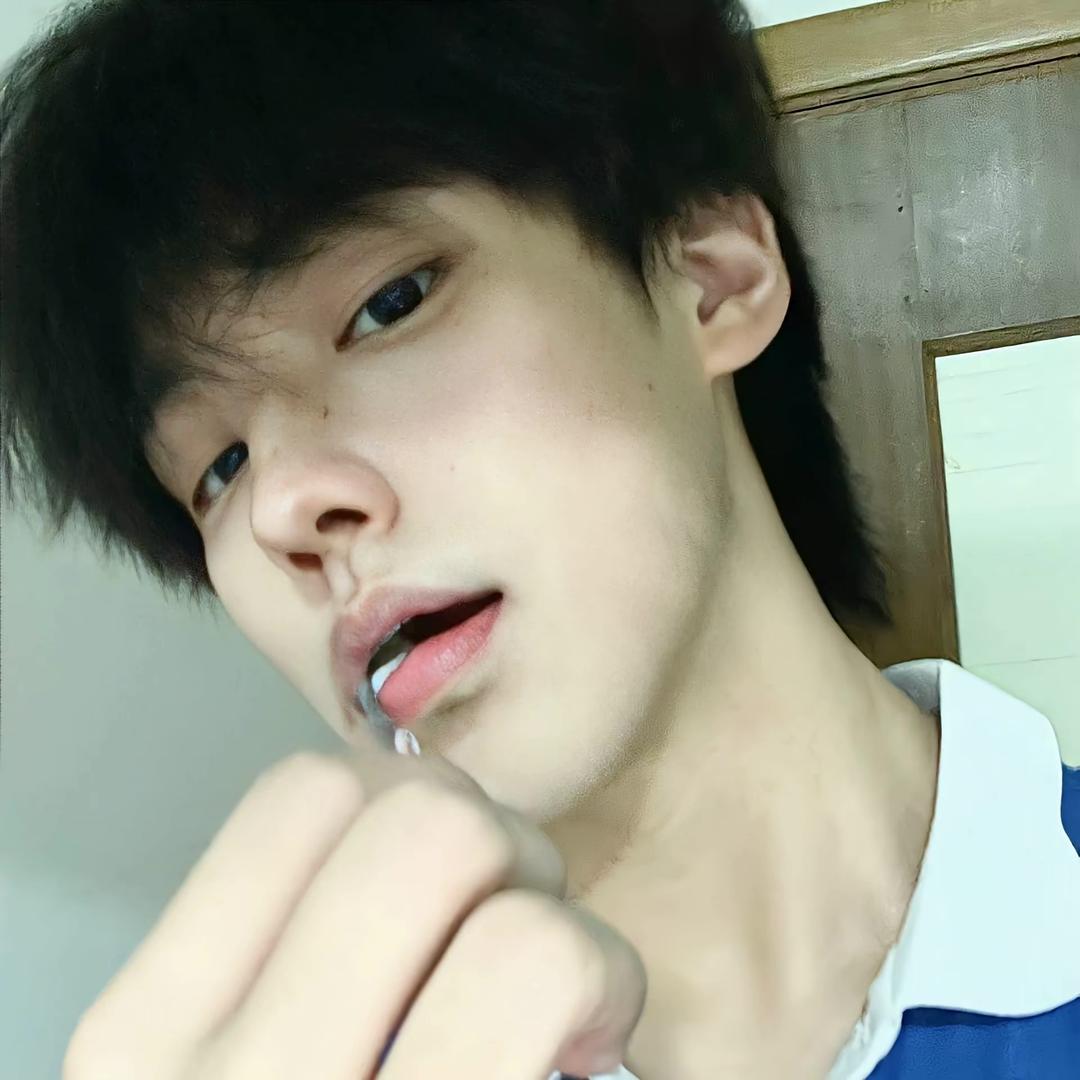 被骂就龇牙