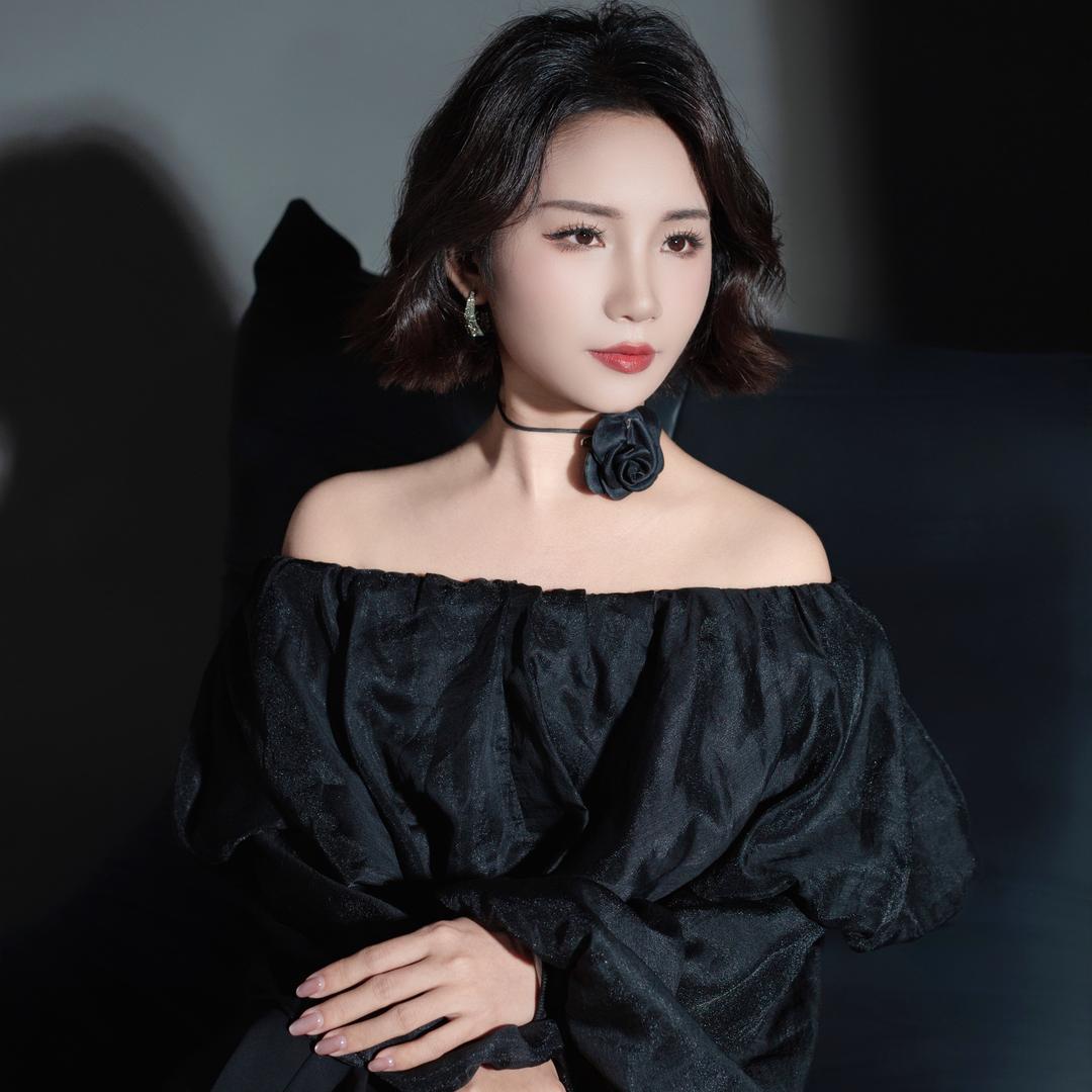 本色艺美秀秀
